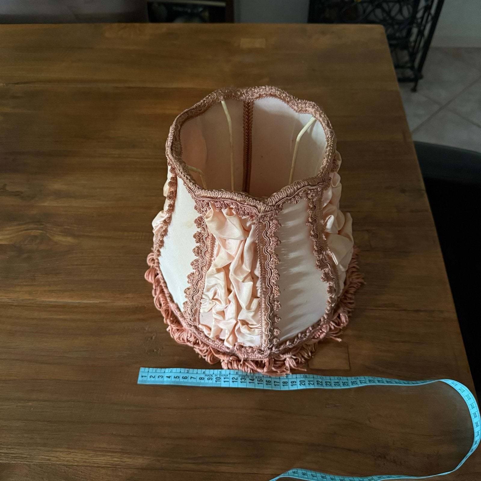 Vintage Roze lampenkap met ruches en franjes, Gebruikt, Rond, Vloerlamp, 15 cm