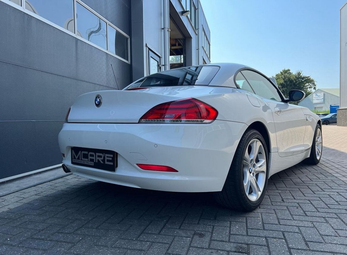 Foto 4 van BMW Z4 2.5 Roadster Sdrive 23I 2009 Wit