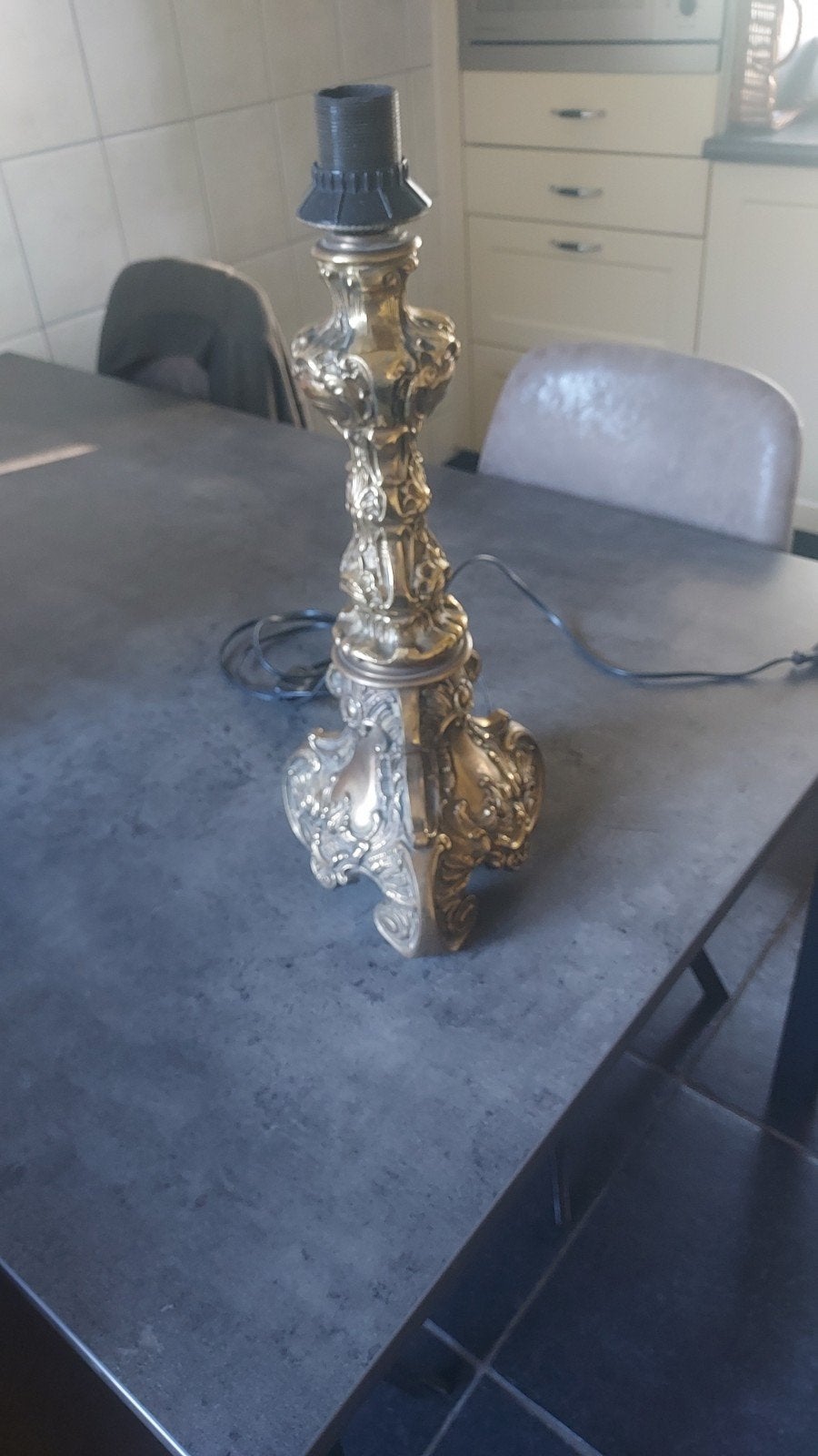 Antieke bronzen tafellamp - Barok stijl 42 cm hoog, Antiek en Kunst, Antiek | Lampen, Ophalen