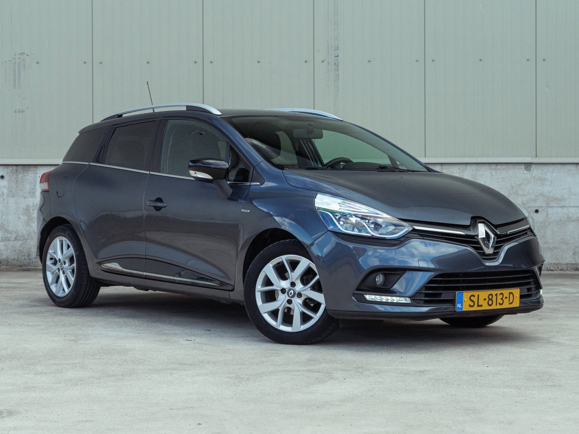 Renault Clio Estate 0.9 TCe Limited 90 pk (2018) | Navi | Ke, Auto's, Voorwielaandrijving, Gebruikt, 580 kg, 49 €/maand