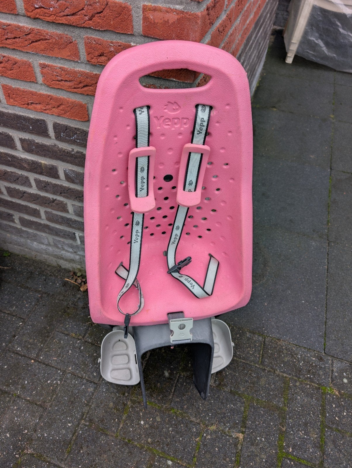 Yepp achterzitje roze (mist beide voetriemen), Ophalen, Gebruikt, Achterzitje, Yepp
