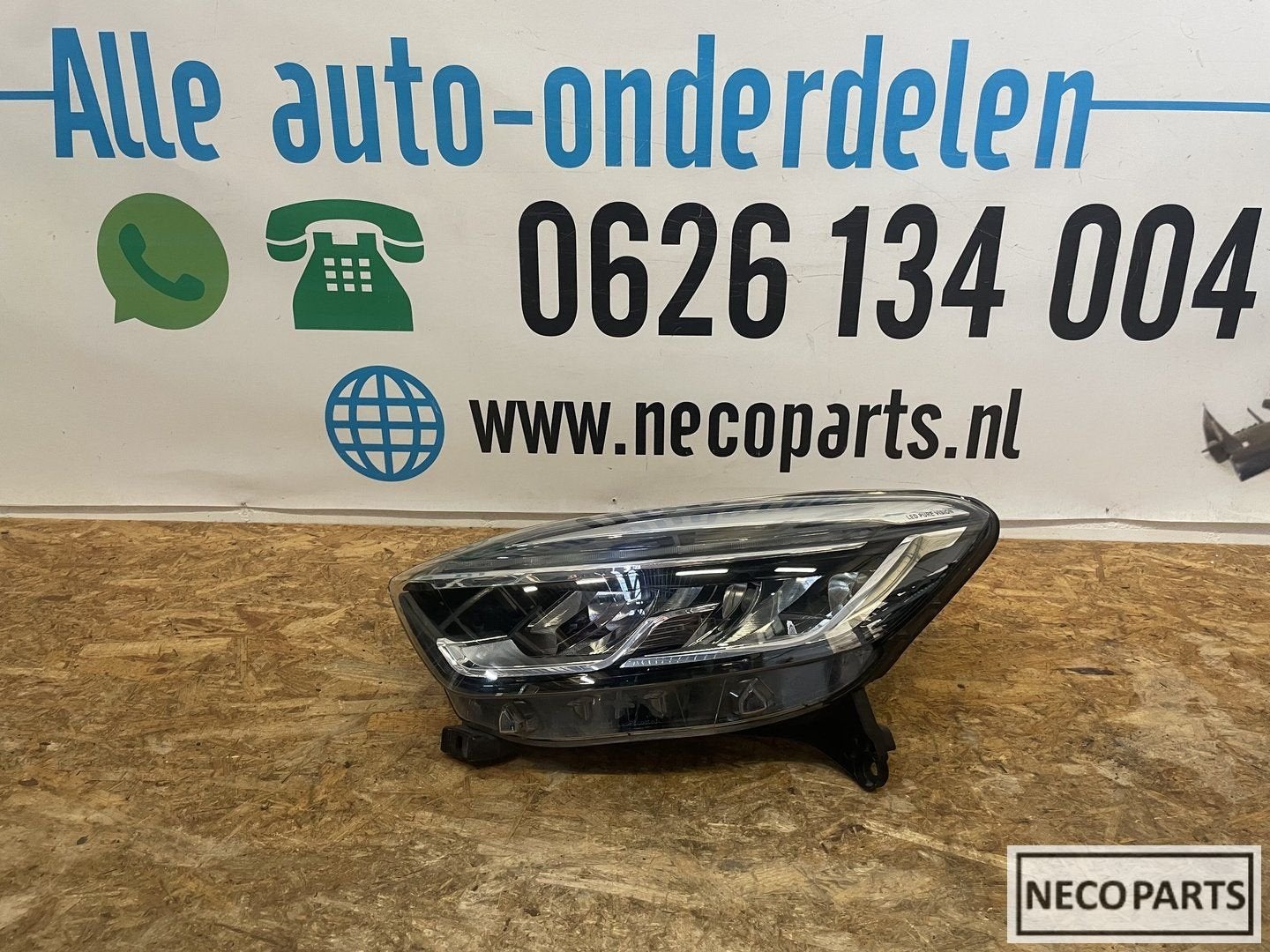 RENAULT CAPTUR VOL LED KOPLAMP LINKS 260606159R, Gebruikt, -, Renault, -