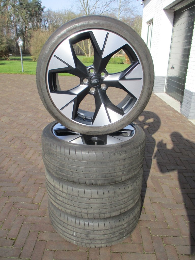 NIEUW Orig. Ford Puma 19 inch velgen tpms ST model 2026, 19 inch, Banden en Velgen, Nieuw, Ophalen of Verzenden