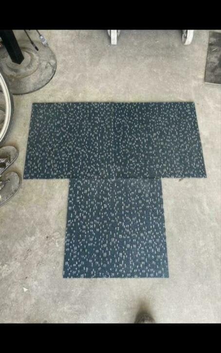 Tapijttegels blauw met druppel per stuk €0,85, Gebruikt, Blauw, Niet ingevuld, Tapijttegels