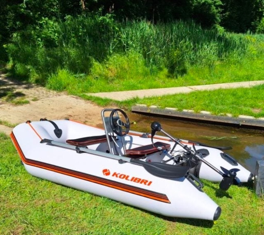 Kolibri KM300D met fluistermotor en stuurinrichting, Ophalen, Peddels, PVC, Elektrisch