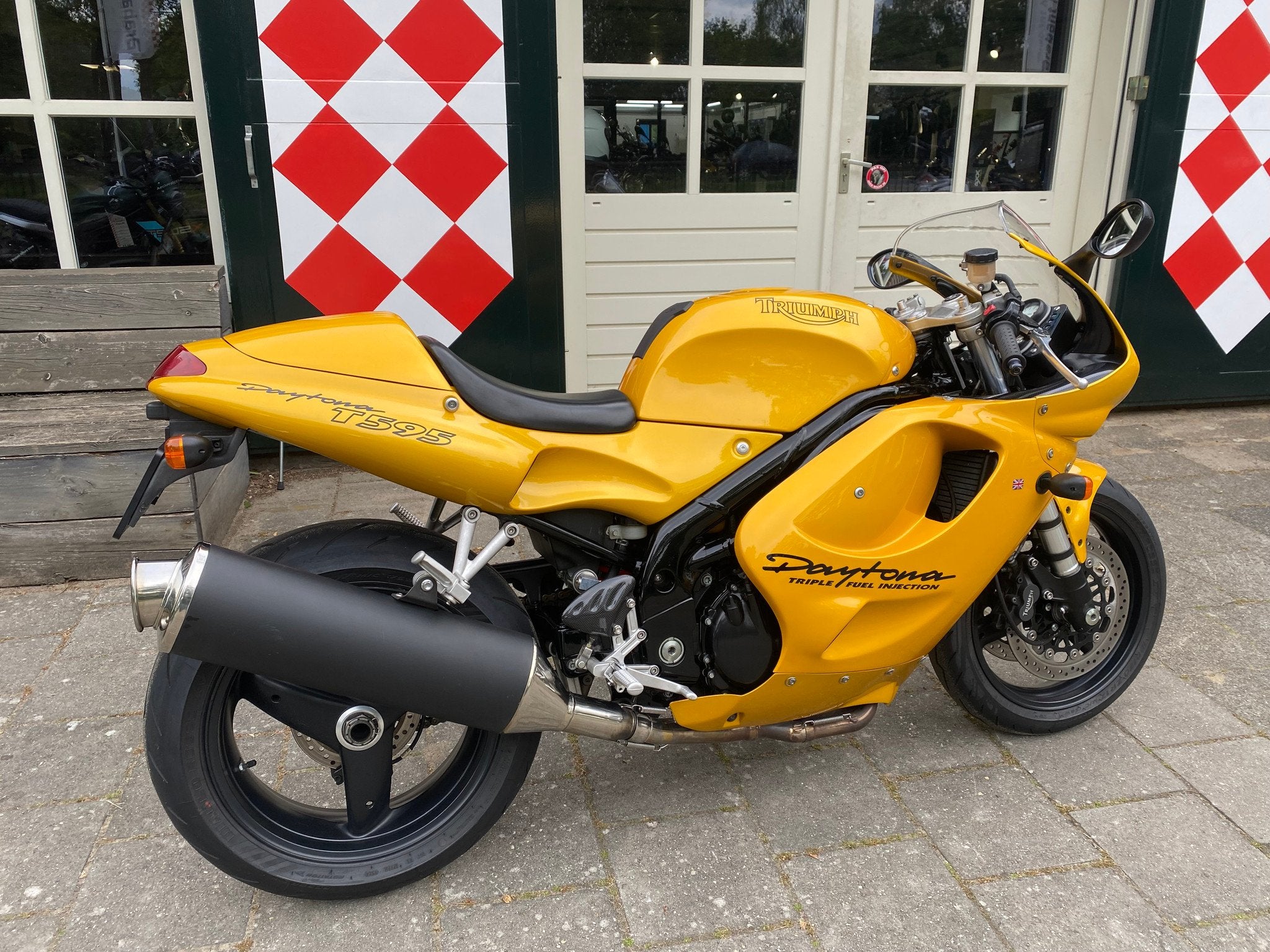 Triumph DAYTONA T595 (bj 1997), Motoren, Motoren | Triumph, Triumph Motorcycles Ltd., Bedrijf, After.sales@triumph.co.uk, Super Sport