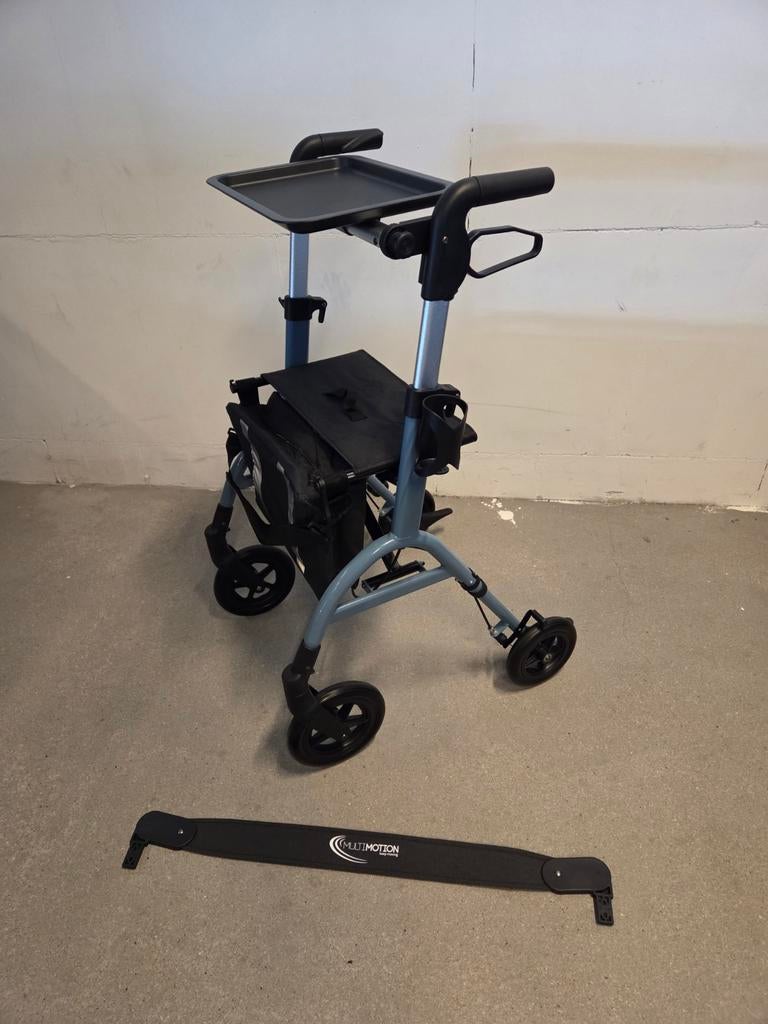 Nieuw! De Multimotion Urban binnenhuis / buitenhuis rollator, Diversen, Rollators, Nieuw, Lichtgewicht, Ophalen