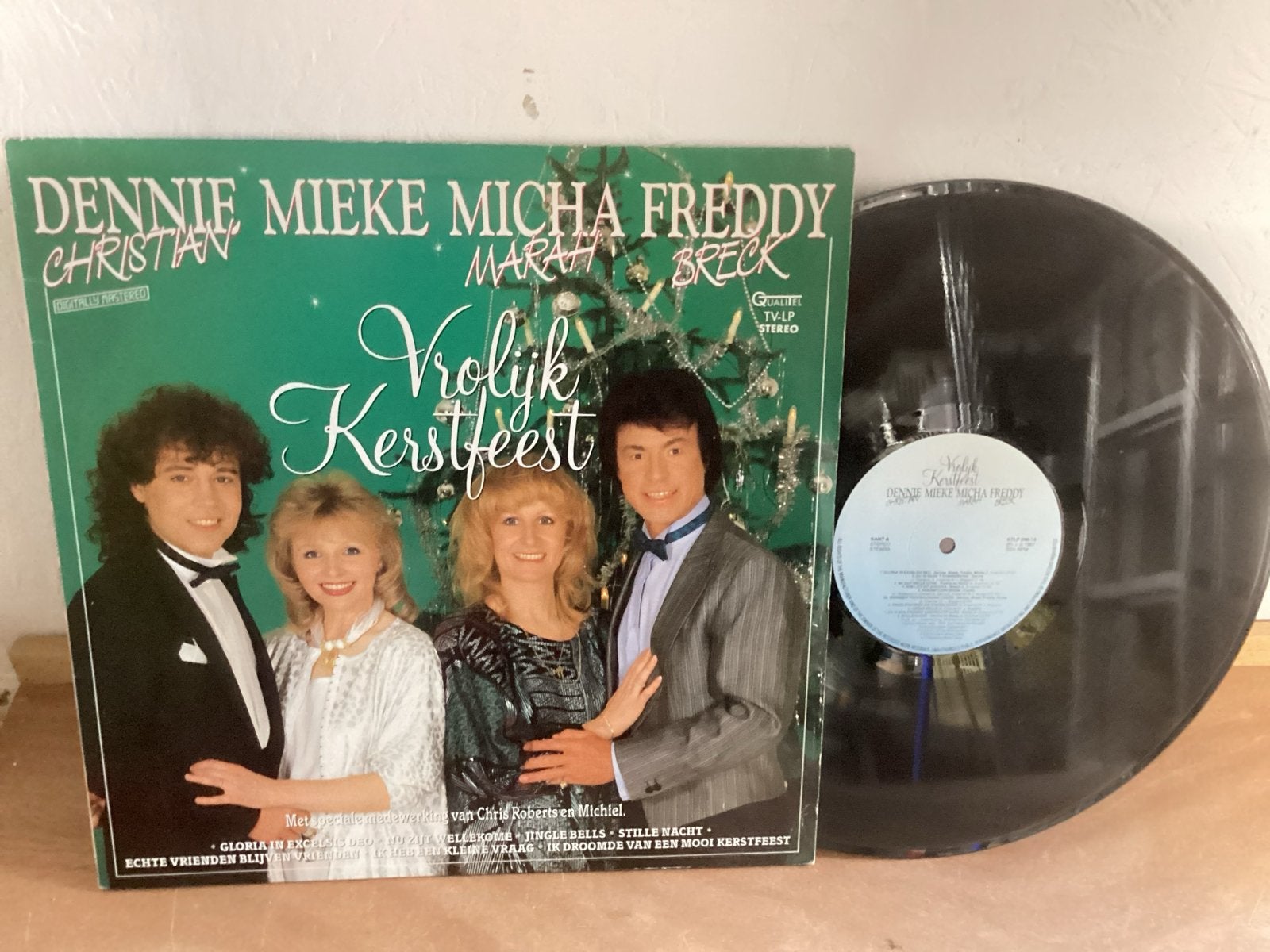Dennie Mieke Micha Freddy - Vrolijk Kerstfeest LP, LP, Gebruikt, Overige genres, Ophalen of Verzenden
