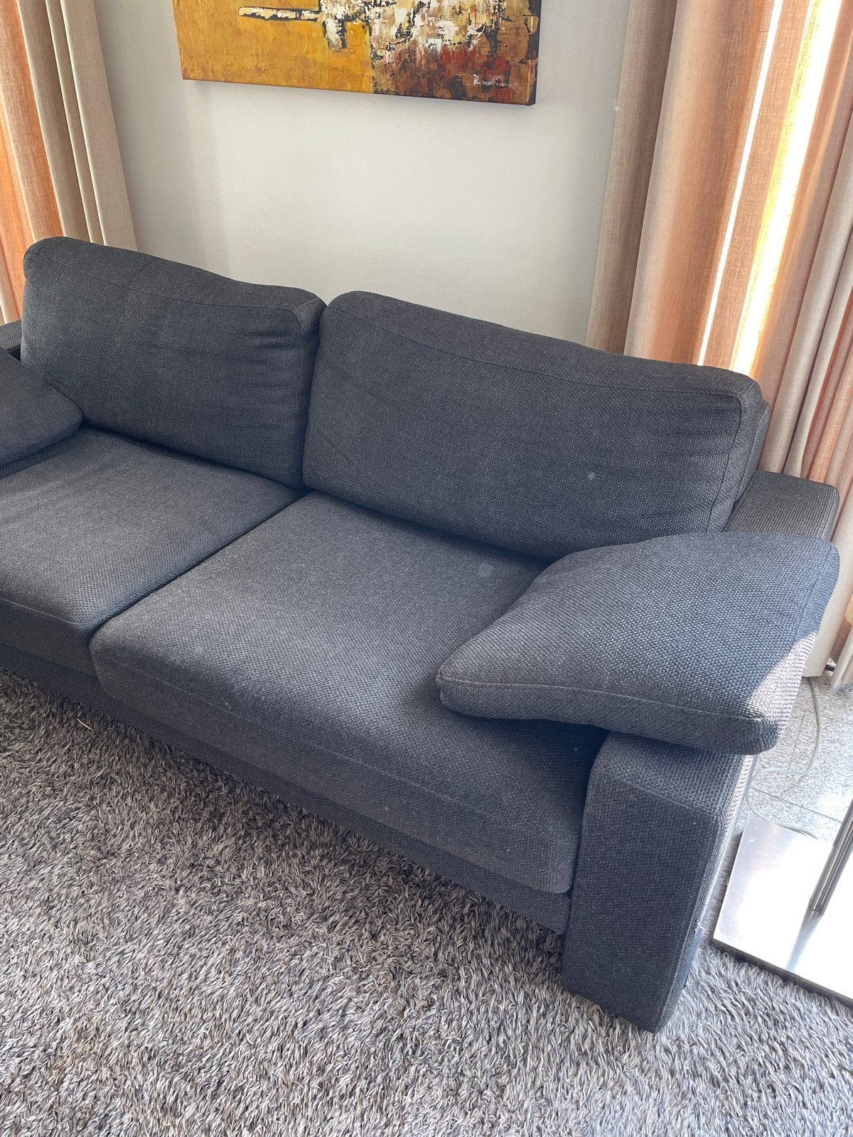 Comfortabele donkergrijze driepersoonsbank, Huis en Inrichting, Ophalen, Gebruikt, Driepersoons, 75 tot 100 cm