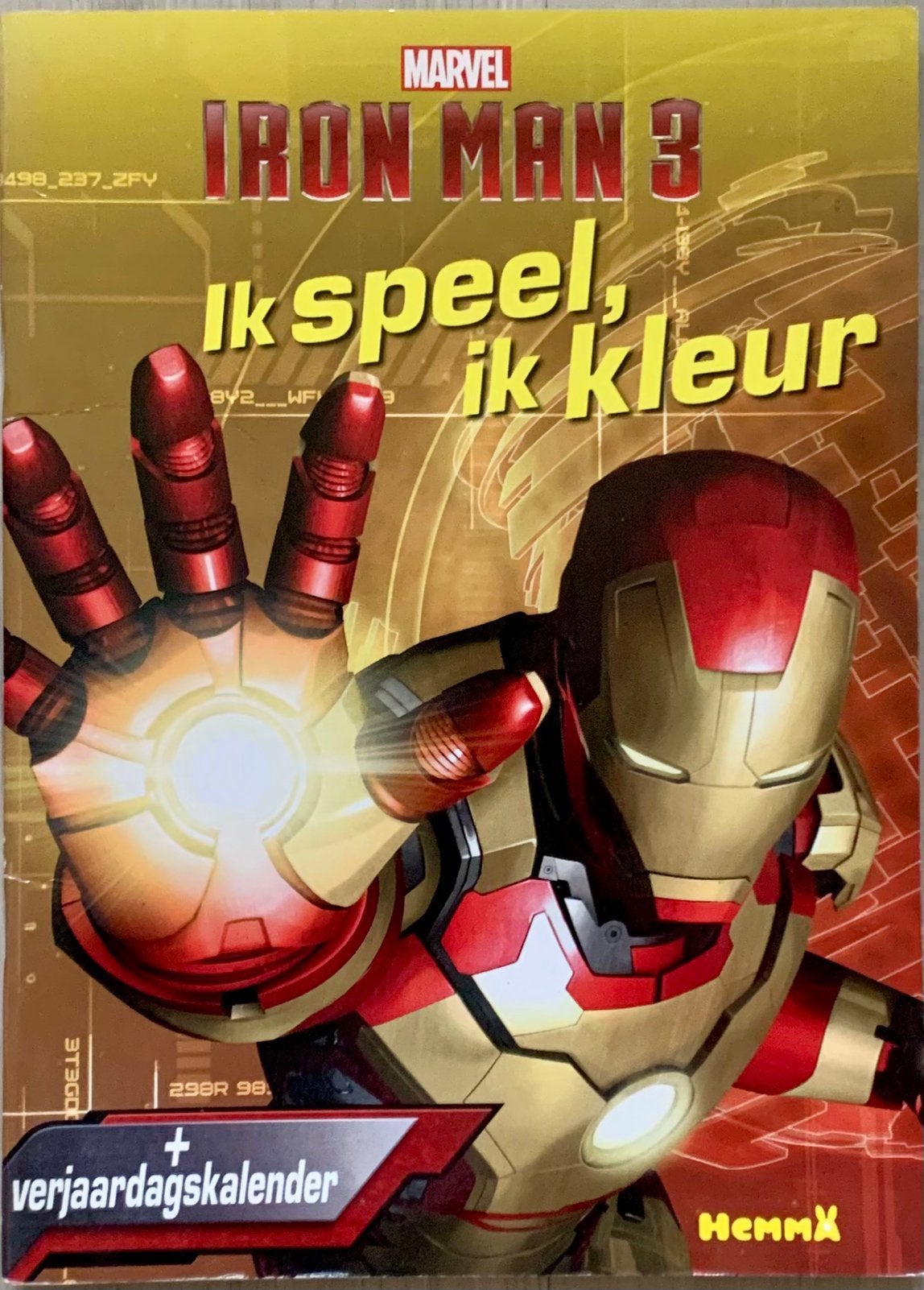 Iron Man Speel en Kleurboek met Verjaardskalender, Ophalen of Verzenden, Zo goed als nieuw, Overige typen