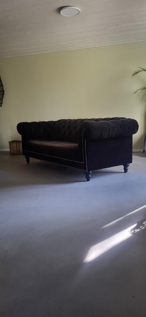 Zwarte 3-zits bank - Chesterfield stijl, Gebruikt, Chesterfield, Driepersoons, 75 tot 100 cm