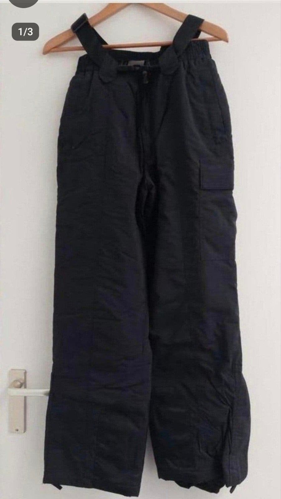 Skibroek zwart - Maat M
Zo goed als nieuw!

Excl verzendkost, Ophalen of Verzenden, Zo goed als nieuw, Maat 48/50 (M), Broek