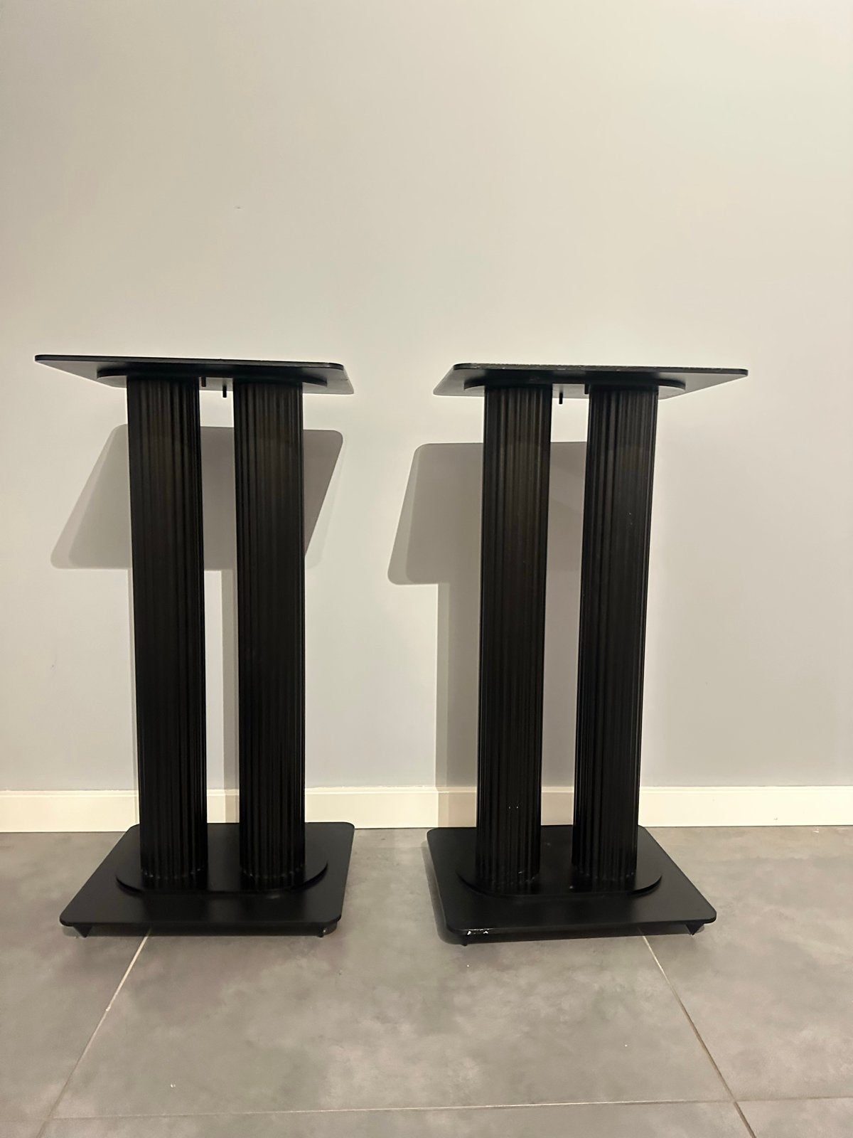 Professionele metalen luidsprekerstands set van 2, Audio, Tv en Foto, Gebruikt, Overige typen, Minder dan 60 watt, Ophalen