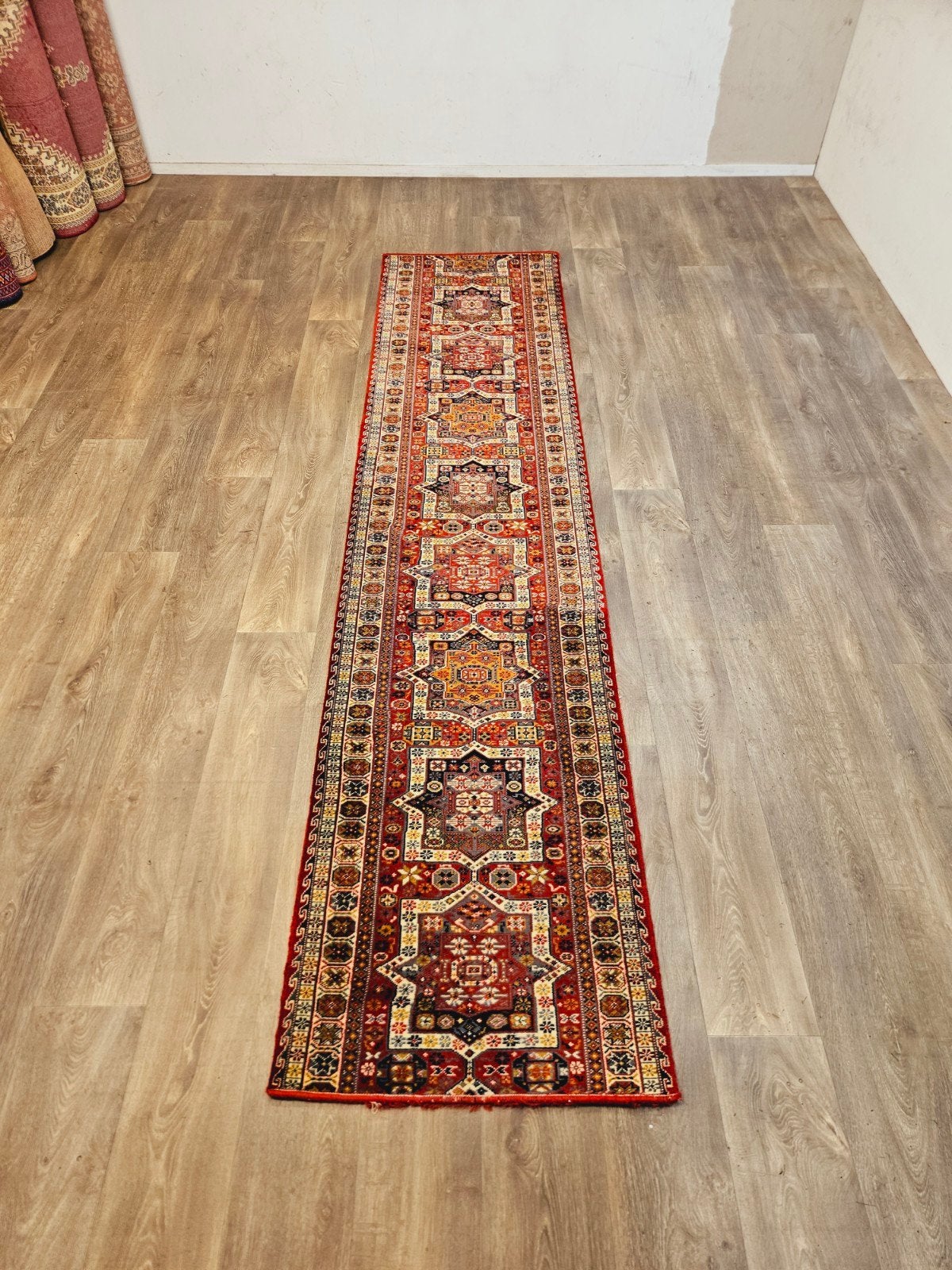 Perzische Loper. Prachtige kleuren en patronen! Weg = Weg!, Perzisch, 200 cm of meer, Zo goed als nieuw, Rechthoekig