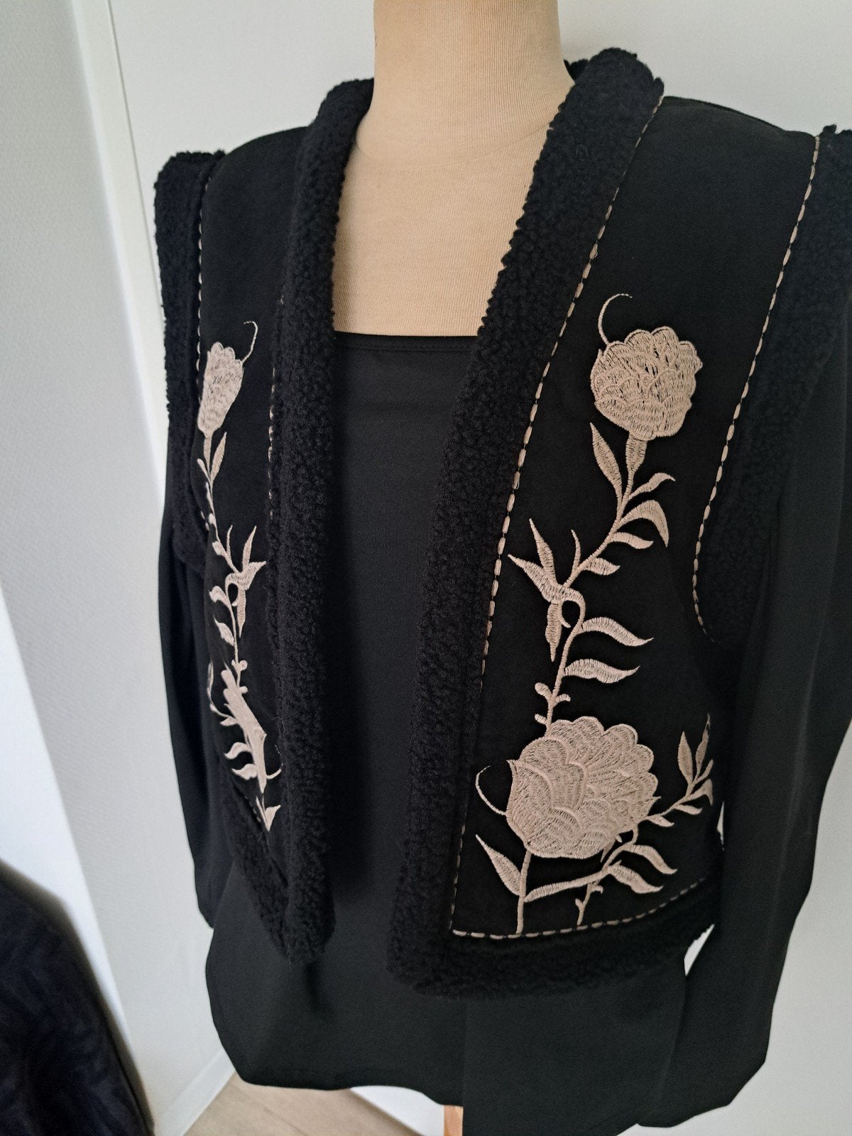 gilet suèdine/teddybont tot 44 nieuw, Verzenden, Nieuw