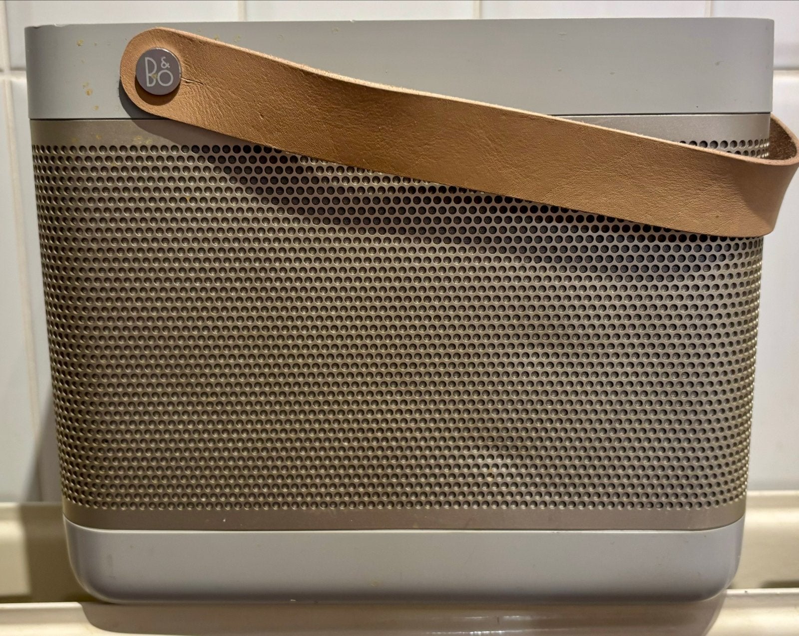Bang & Olufsen Beolit 15 | Draagbare Bluetooth – Champagne, Overige merken, Gebruikt, Overige typen, Ophalen of Verzenden