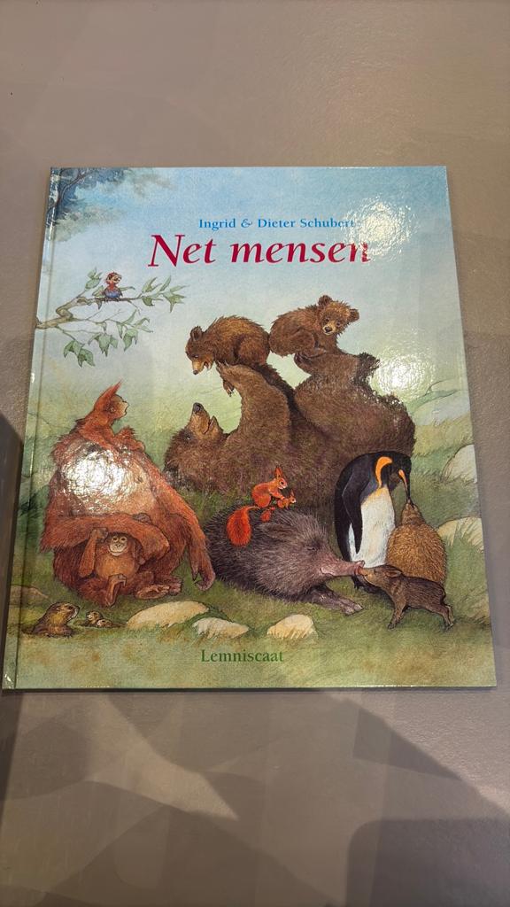 Net mensen - Ingrid & Dieter Schubert, Boeken, Kinderboeken | Jeugd | onder 10 jaar, Zo goed als nieuw, Fictie algemeen, Ophalen of Verzenden