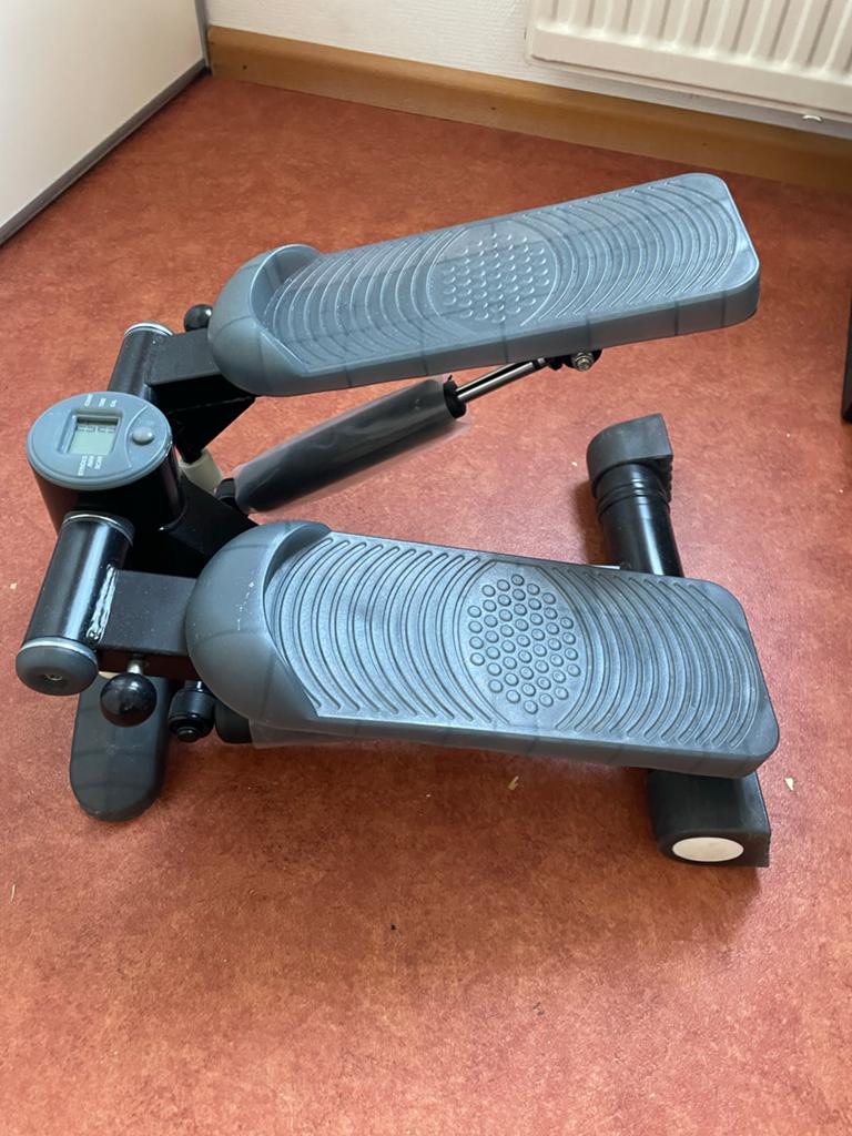 Compacte Stepper met Display - Ideaal voor Thuisworkout, Ophalen, Zo goed als nieuw, Stepbank