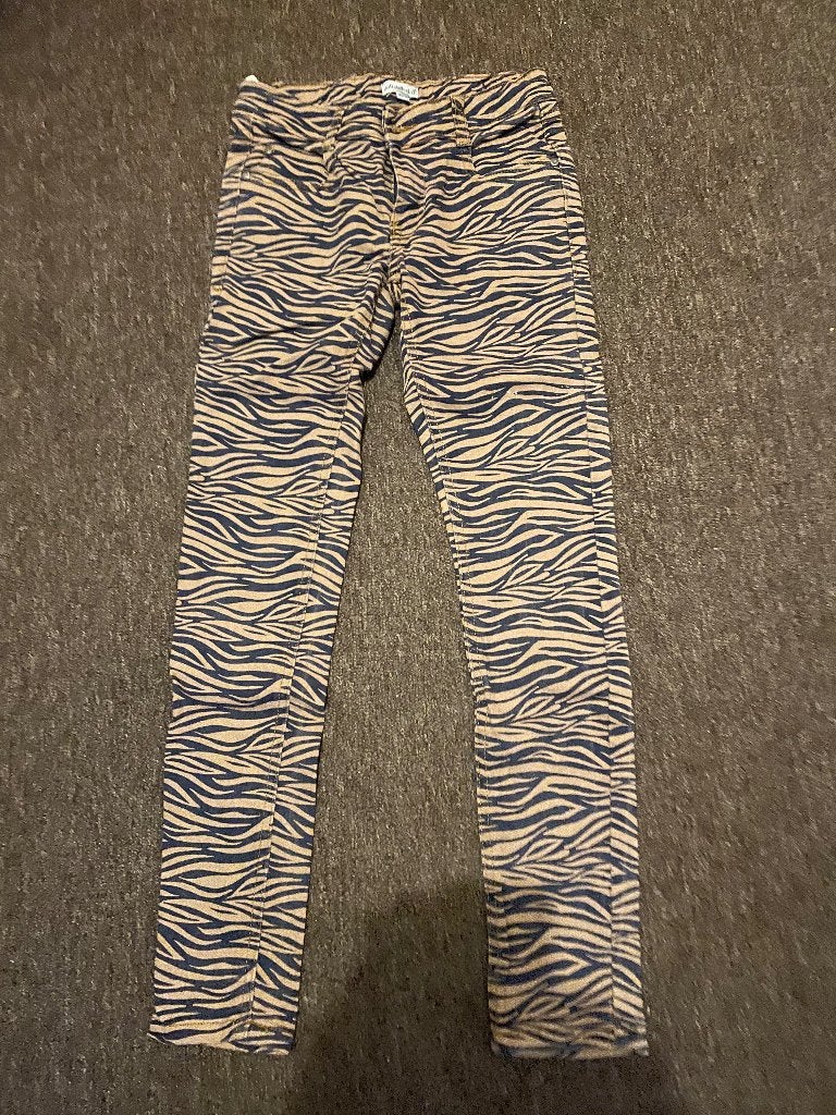 Broek maat 140, Kinderen en Baby's, Broek, Meisje, Ophalen of Verzenden, Zo goed als nieuw
