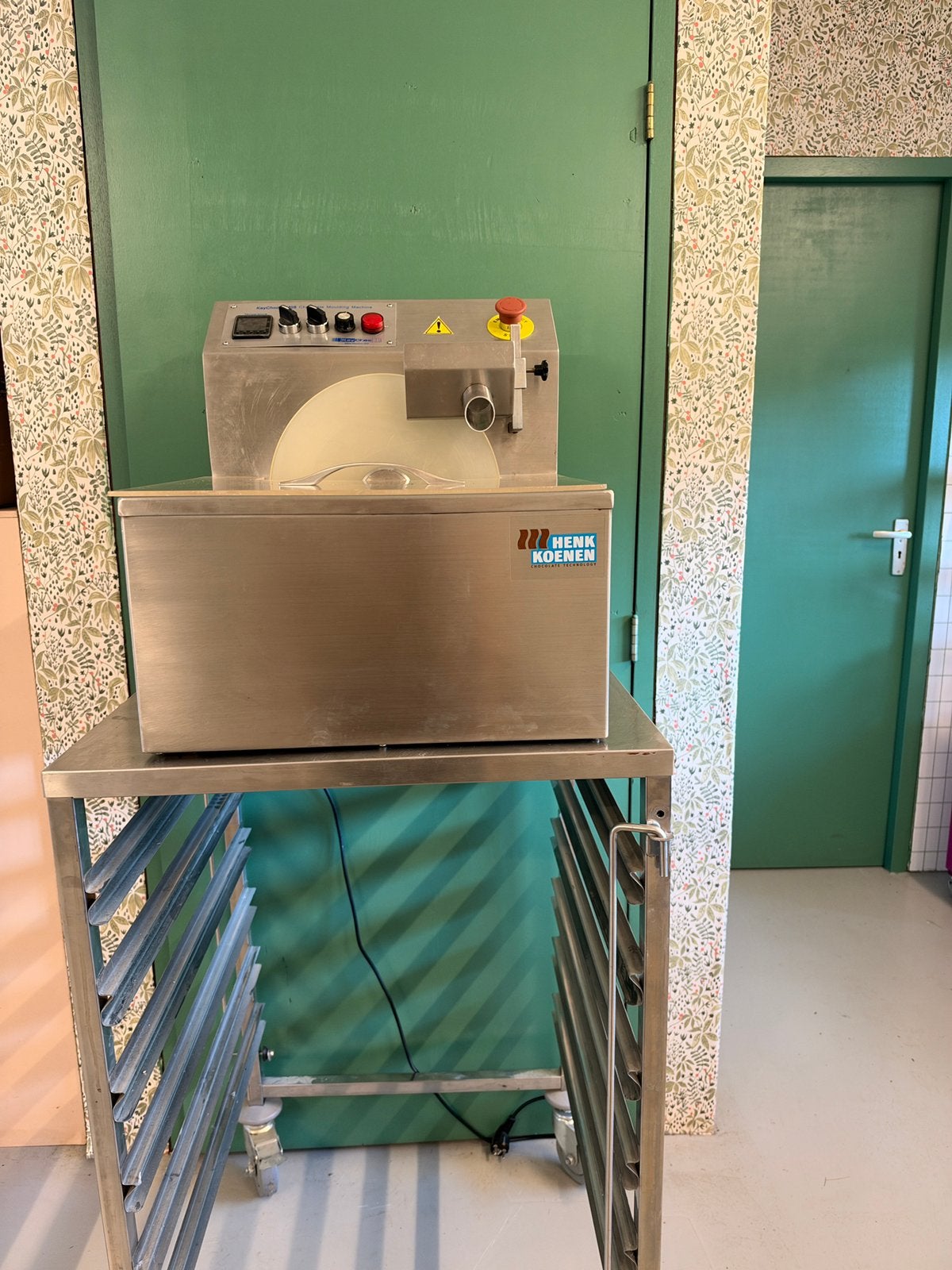 KeyChoc MM08 prof chocolademachine + kar | Werkt perfect, Ophalen, Zo goed als nieuw