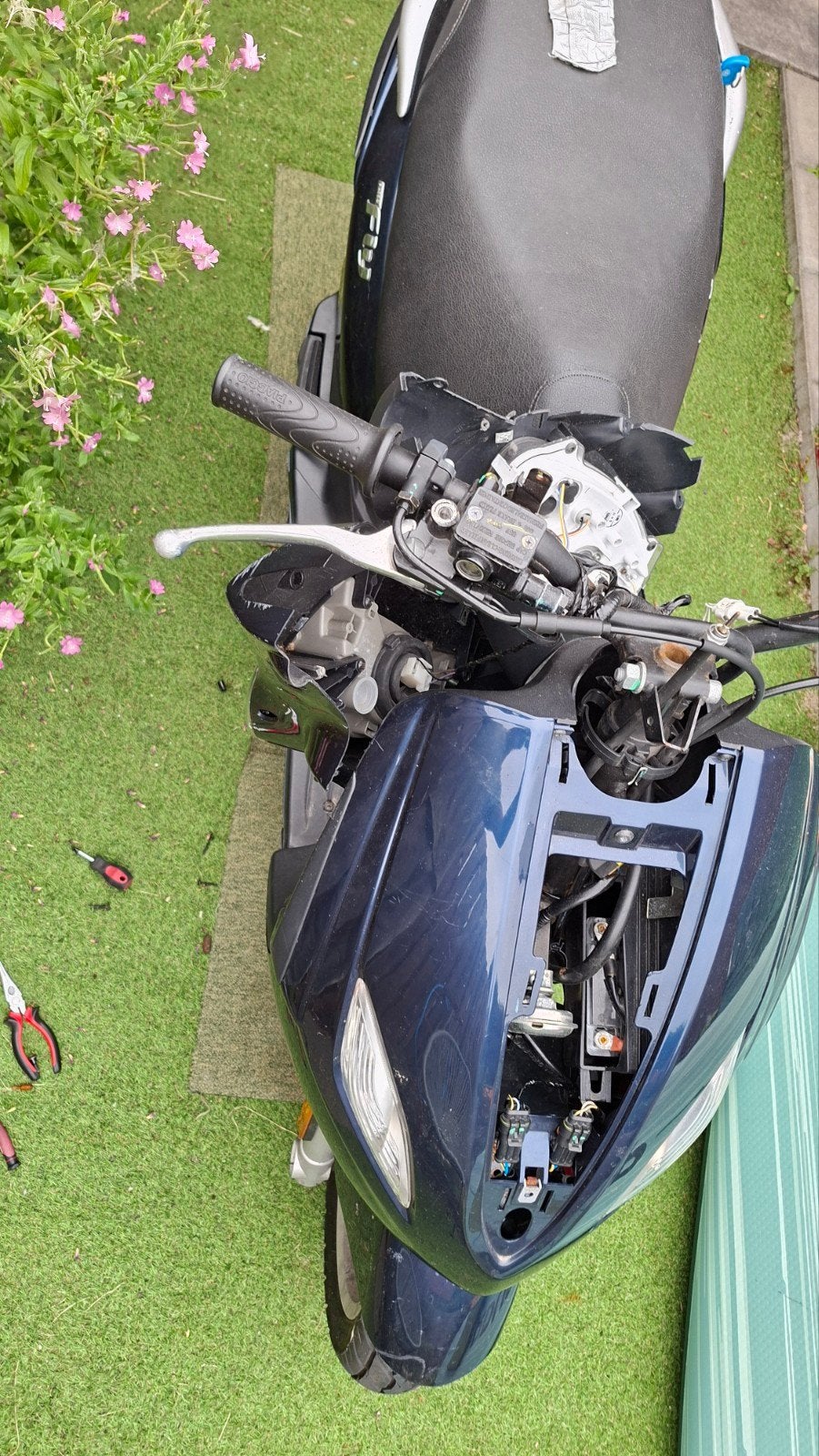 Piaggio New fly 2017 WOK, veel onderhoud, doe een bod, Fietsen en Brommers, Scooters | Piaggio, Ophalen, Gebruikt, 49 cc, Fly