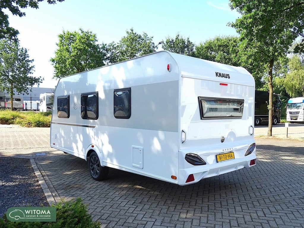 Knaus Sport 500 QDK SALE keuze uit 2 stuks, Schokbreker, Dwarsbed, Bedrijf, Treinzit