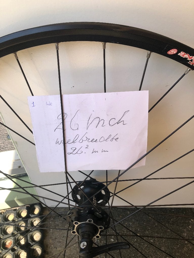voor en achterwiel 26", Ophalen, Gebruikt