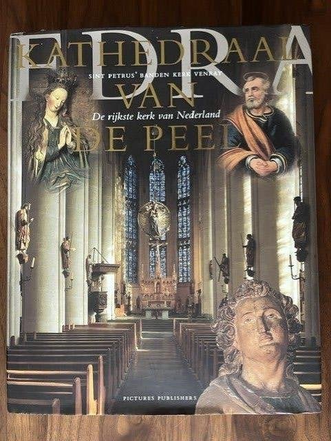 VENRAY - Kathedraal van de Peel, Ophalen of Verzenden, Zo goed als nieuw
