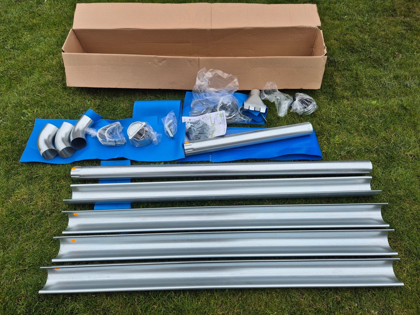 Zinken dakgoot set tot 6,80m. Nieuw en compleet, Kunststof, Zwart, Nieuw, Ophalen of Verzenden