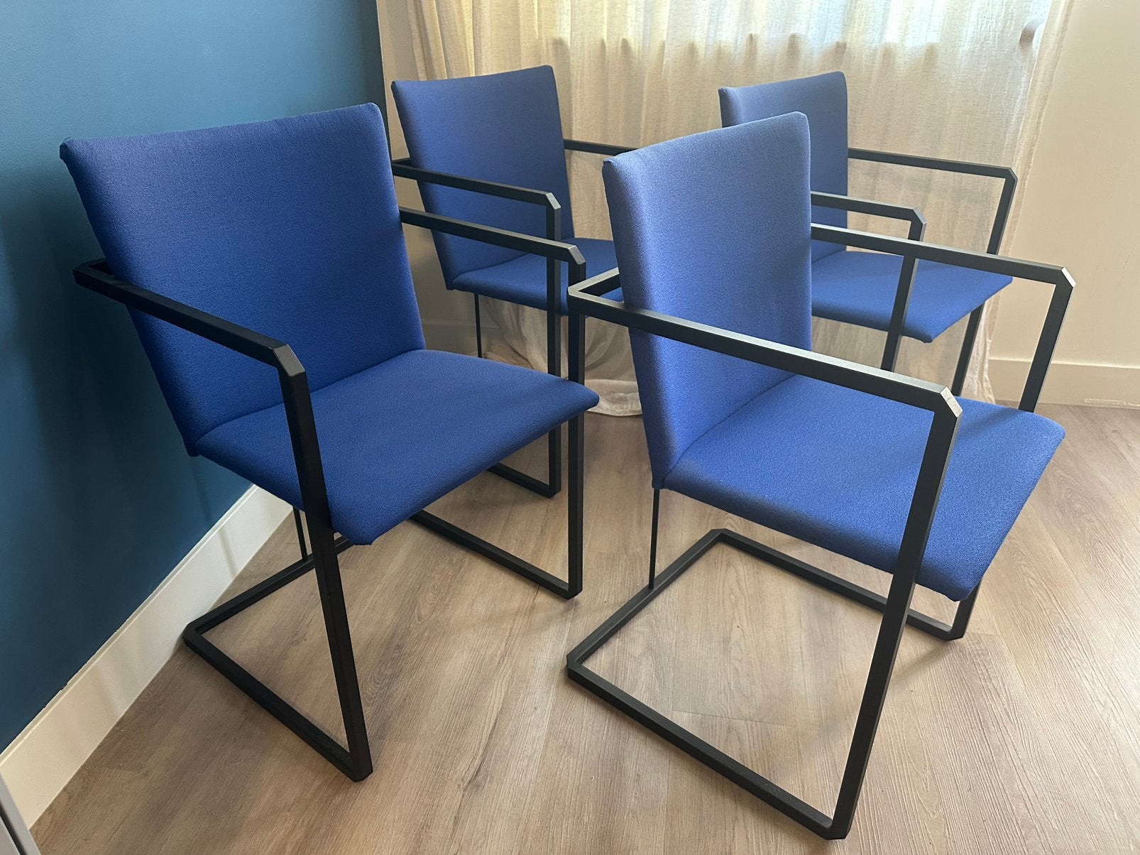 4 X Sledestoel Hennie de Jong, Huis en Inrichting, Stoelen, Ophalen, Gebruikt, Blauw, Vier