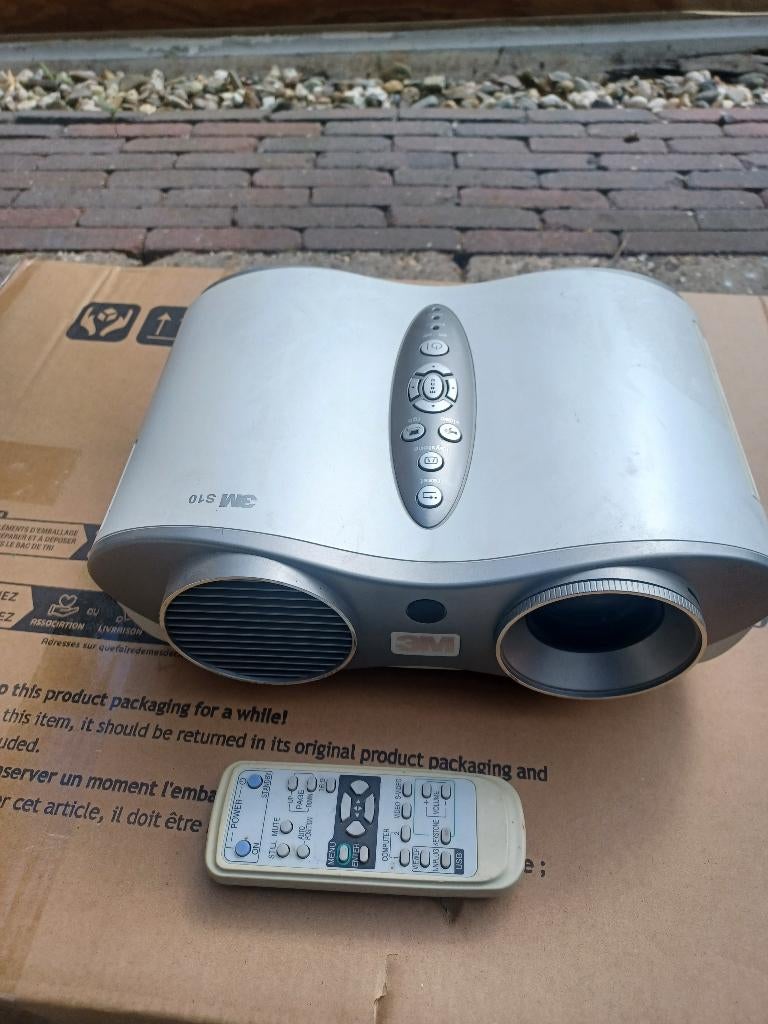 Beamer 2 stuks, Audio, Tv en Foto, Beamers, Ophalen, Gebruikt, LED, Overige resoluties