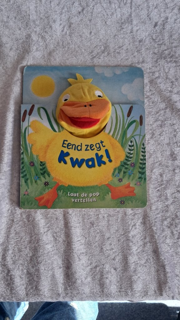 Nette handpop boek: Eend zegt kwak, dun karton, op rijm, Boeken, Kinderboeken | Baby's en Peuters, Ophalen of Verzenden, Gelezen