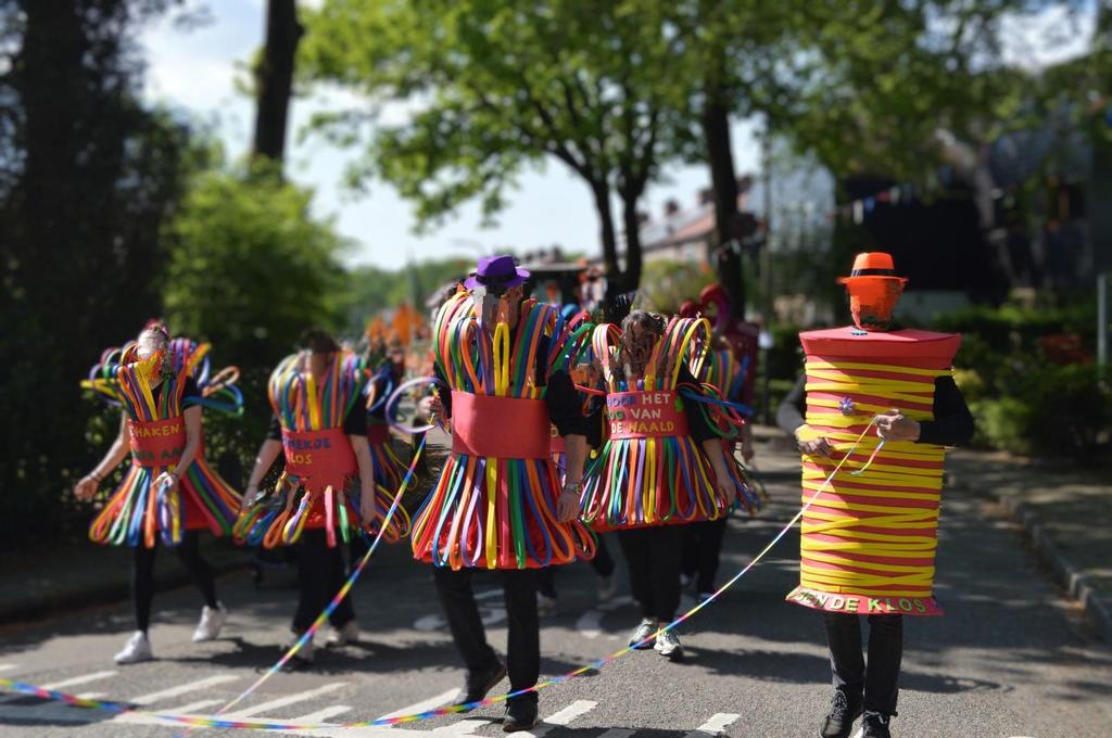 Loopgroep pakken, Ophalen, Carnaval