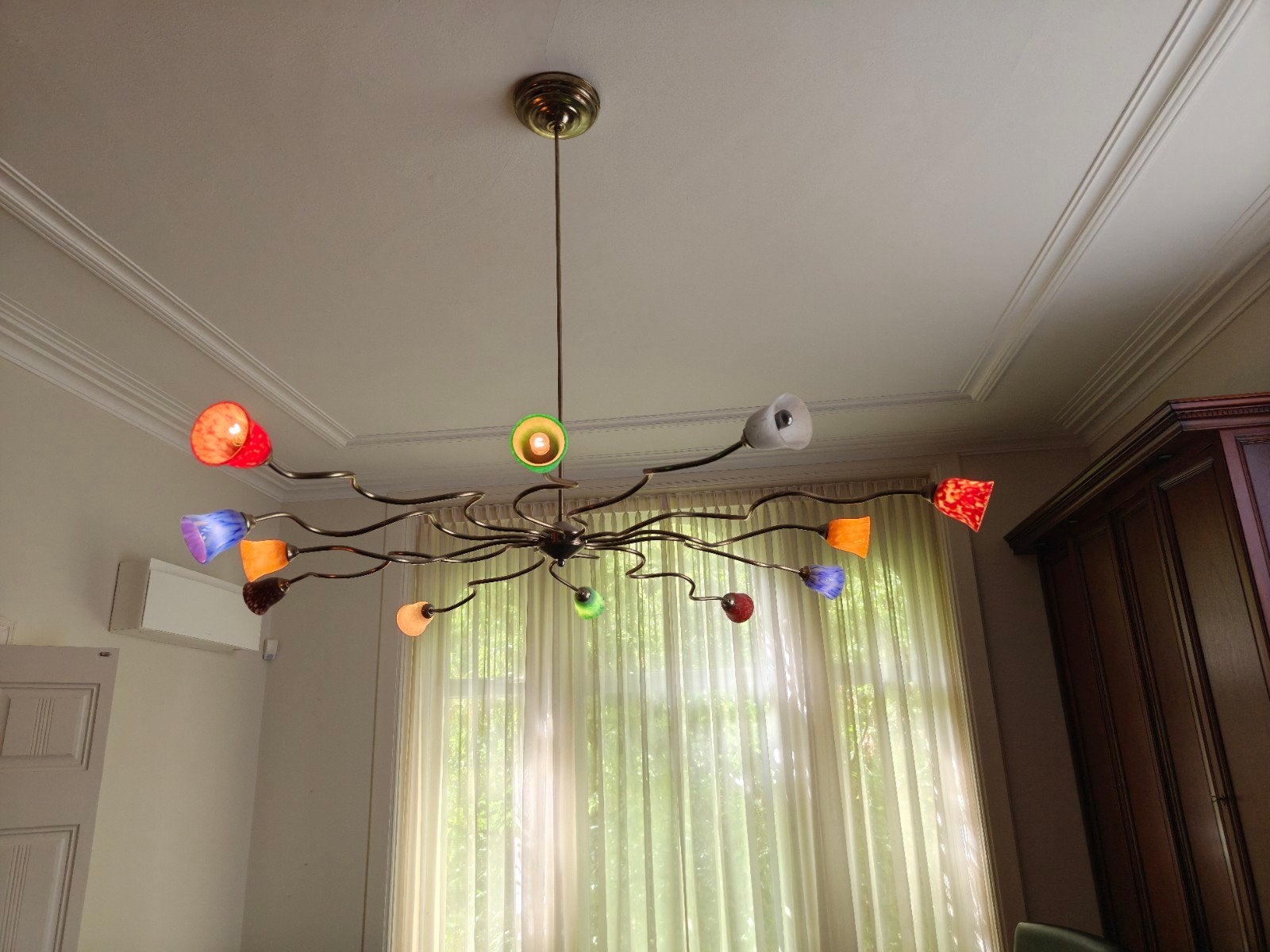 Grote lamp met gekleurde kapjes, Ophalen