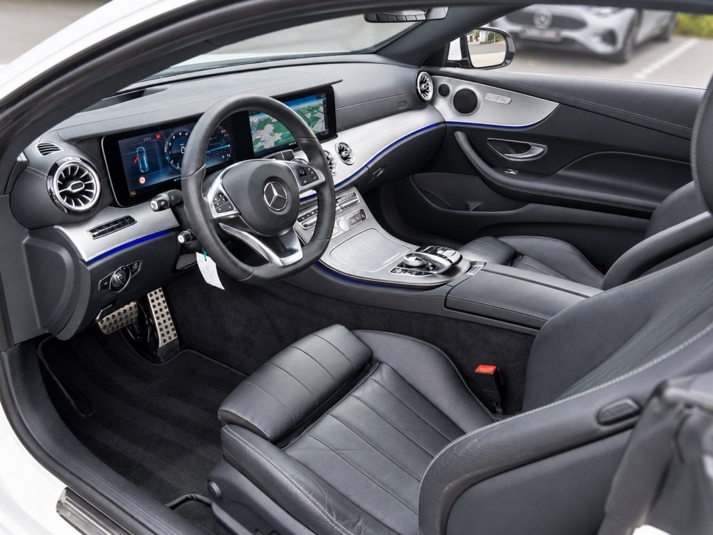 Mercedes-Benz E-Klasse Coupé E 200 AMG Line | Pano | Leer |, Automaat, Gebruikt, 4 cilinders, 4 stoelen