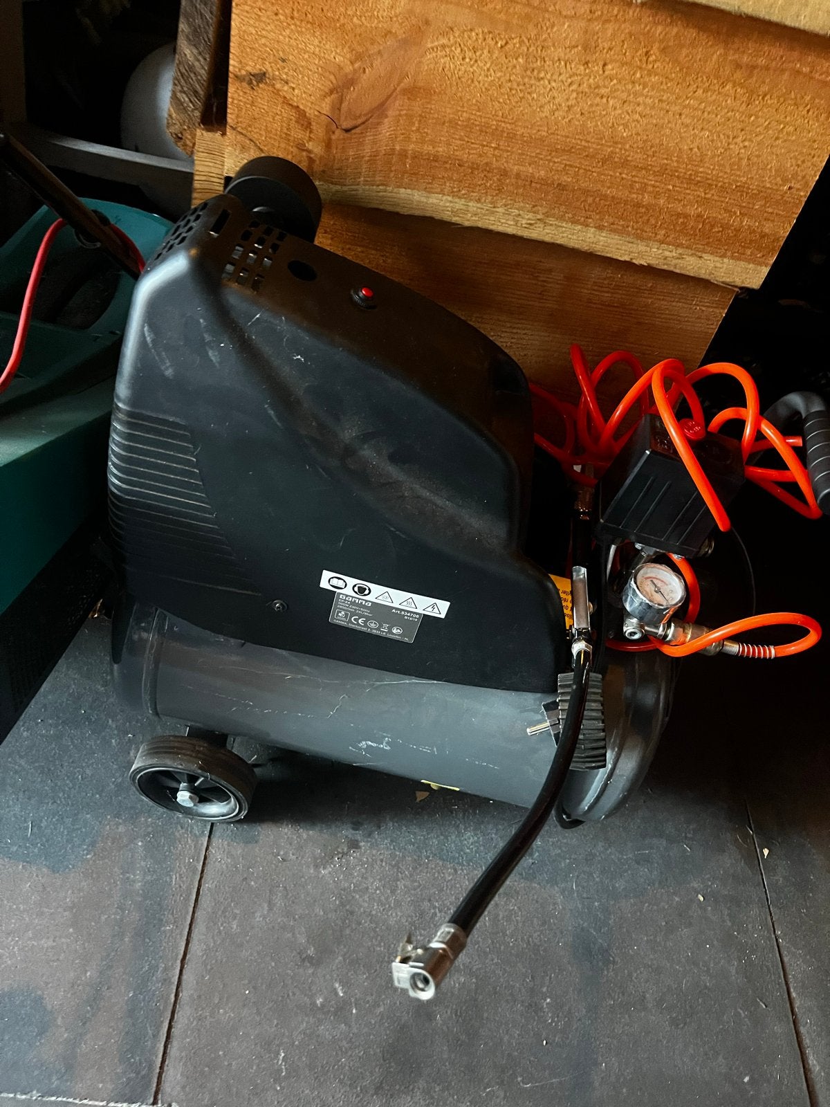Gamma Compressor CP-24 - 24L, 8 bar, Gebruikt, 6 tot 10 bar, Ophalen of Verzenden, Minder dan 200 liter/min