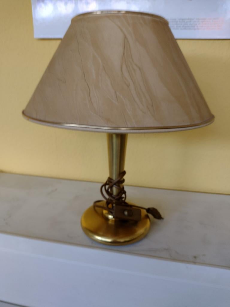 Antieke oude Messing tafellamp., Ophalen of Verzenden, Gebruikt, Minder dan 50 cm