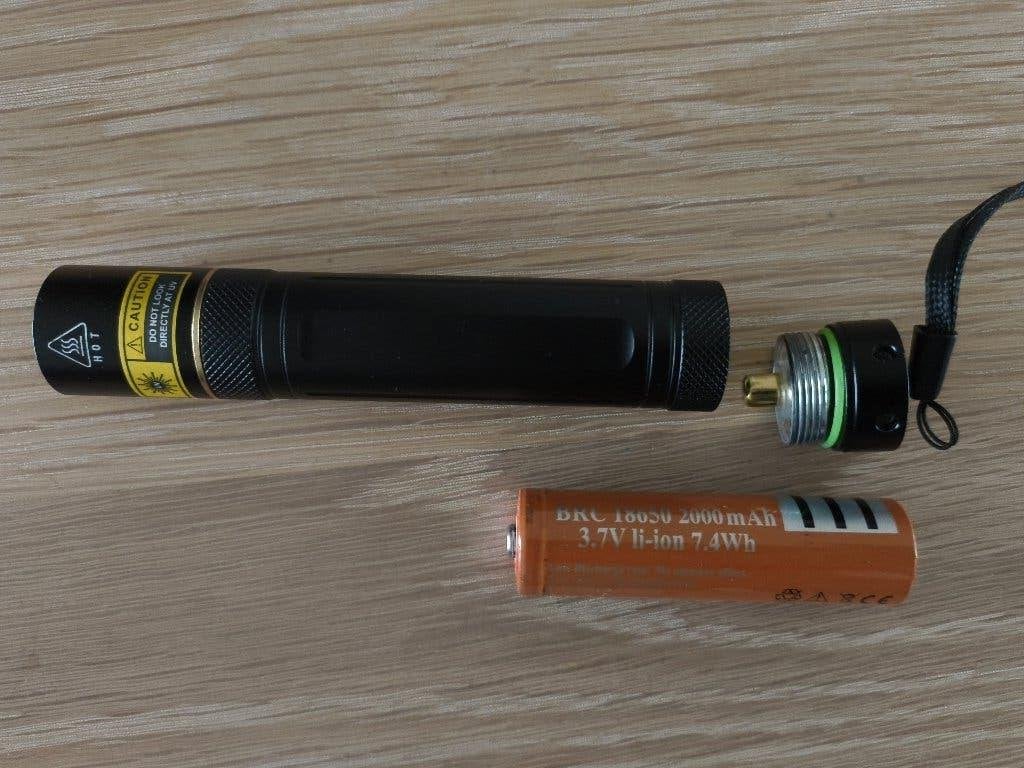 UV (365nm) zaklamp, Ophalen, Zo goed als nieuw, Batterij