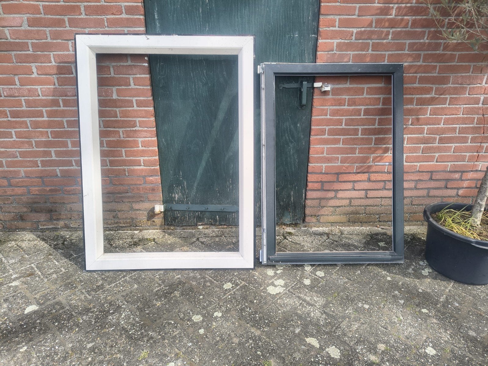 Kunststof draai/kiep kozijn wit/donkergroen 95x130cm, Doe-het-zelf en Verbouw, Glas en Ramen, Ophalen, Gevelraam of Ruit, Gebruikt