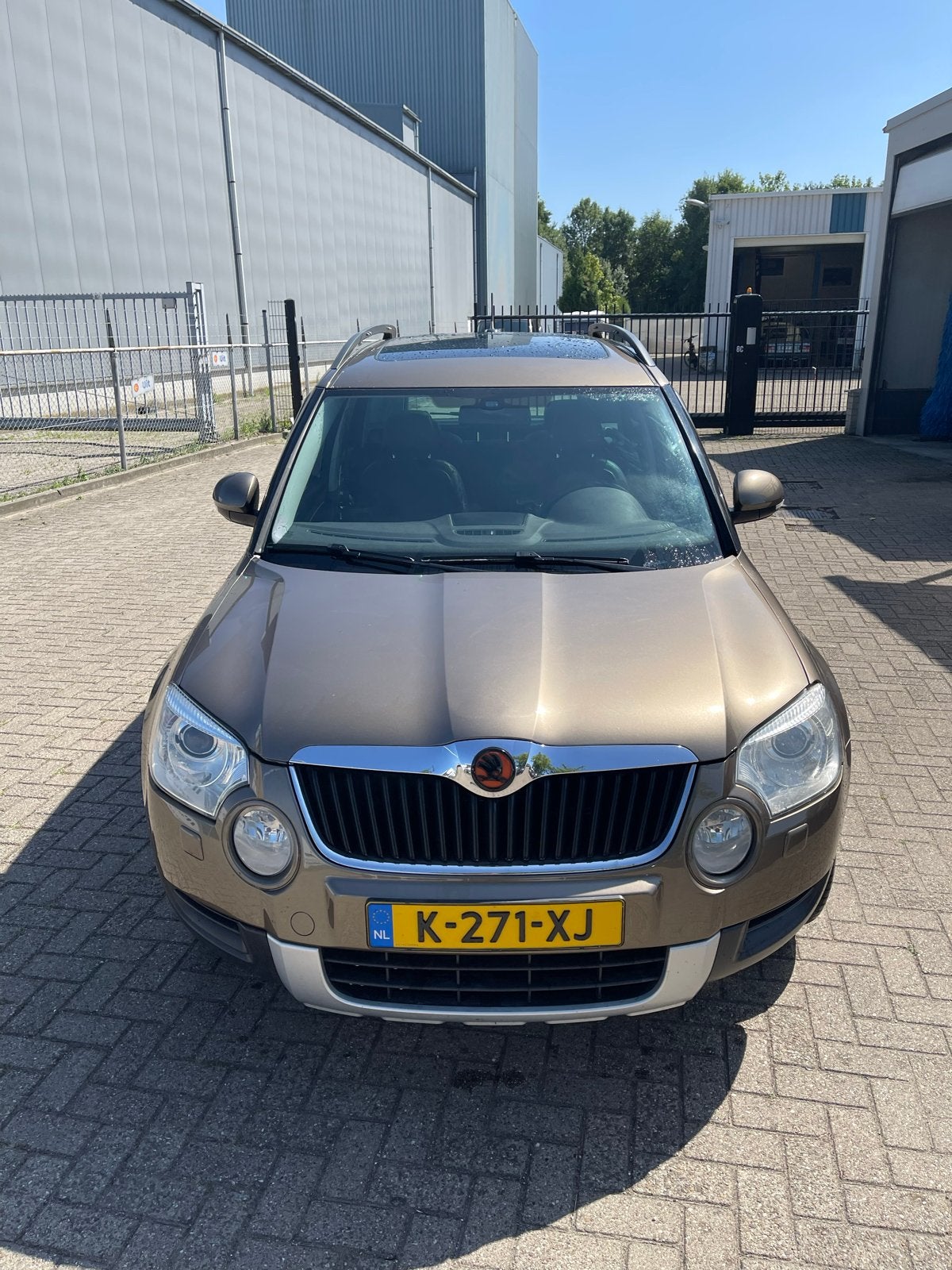 Skoda Yeti 1.2 TSI 77KW Dsg7 2011 Bruin, Auto's, 15 km/l, 4 cilinders, Bruin, 1200 kg