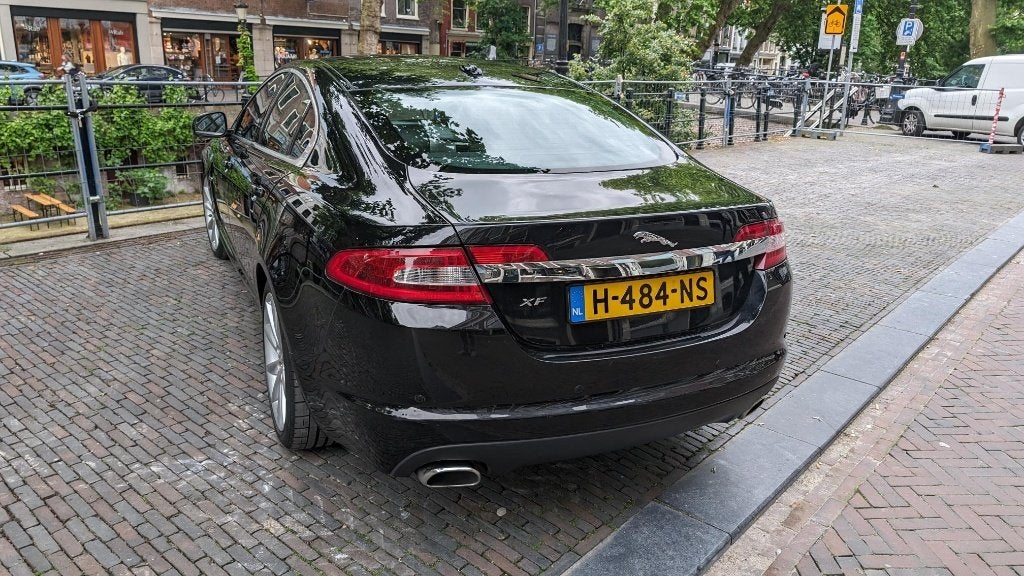 Foto 4 van Jaguar XF 3.0 D Premium Luxury 300PK 2e Eigenaar