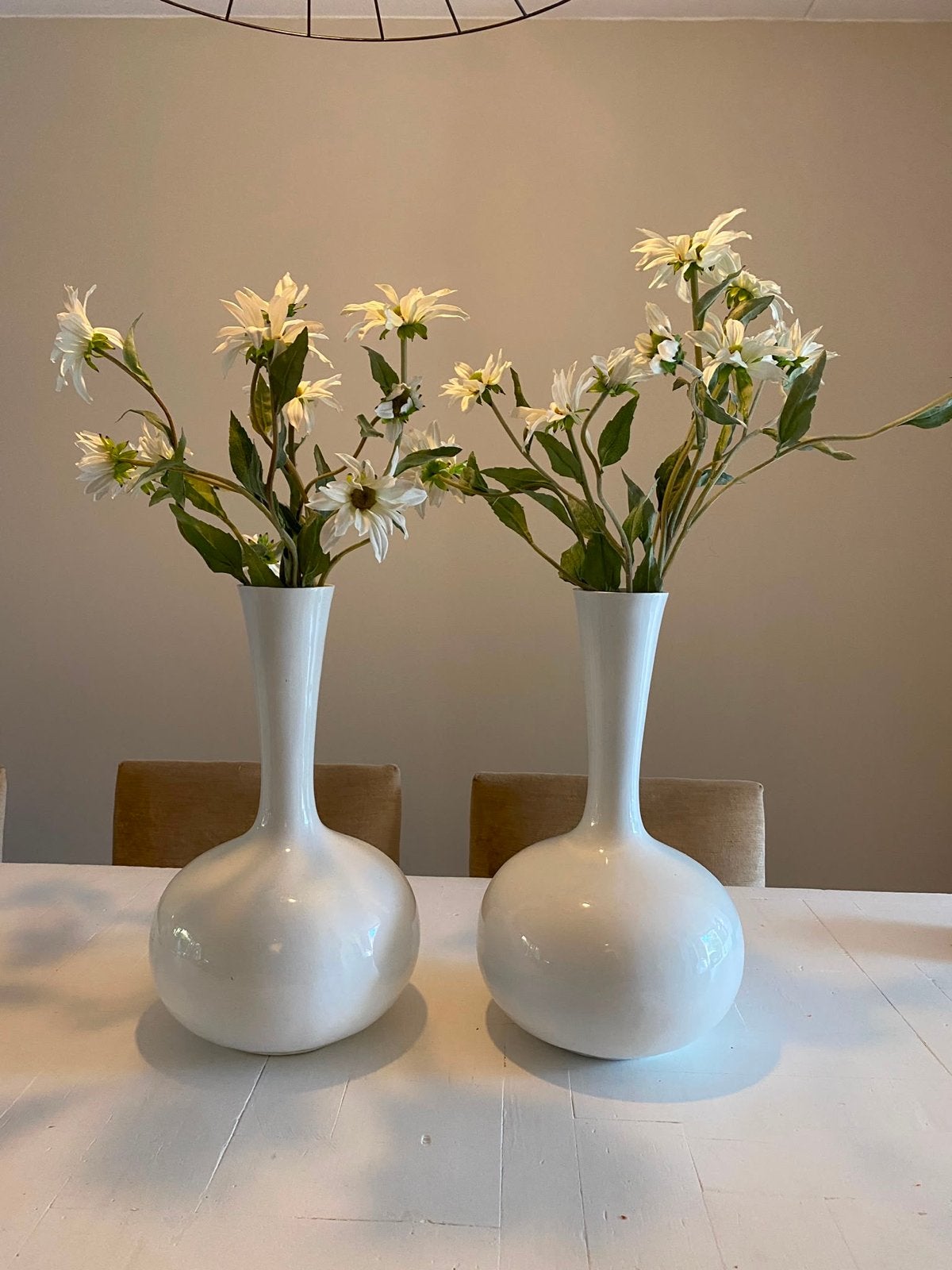 Set van 2 Witte Keramische Vazen - Modern Design, Ophalen, Wit, Zo goed als nieuw, Geschikt voor droogbloemen