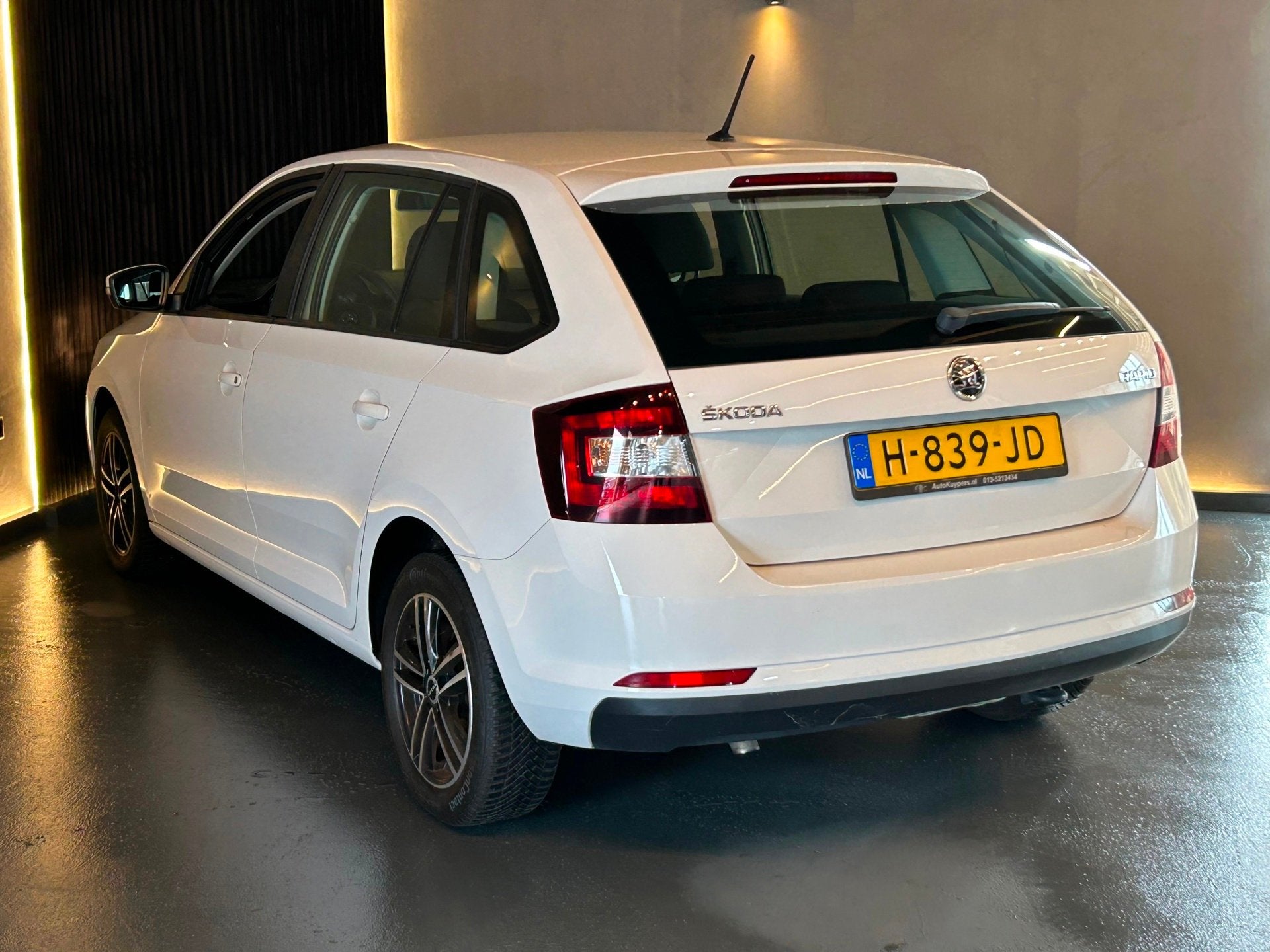 Skoda Rapid Spaceback 1.0 TSI Greentech Clever|AIRCO|VELGEN|, Auto's, Voorwielaandrijving, Verwarmde buitenspiegels, Gebruikt