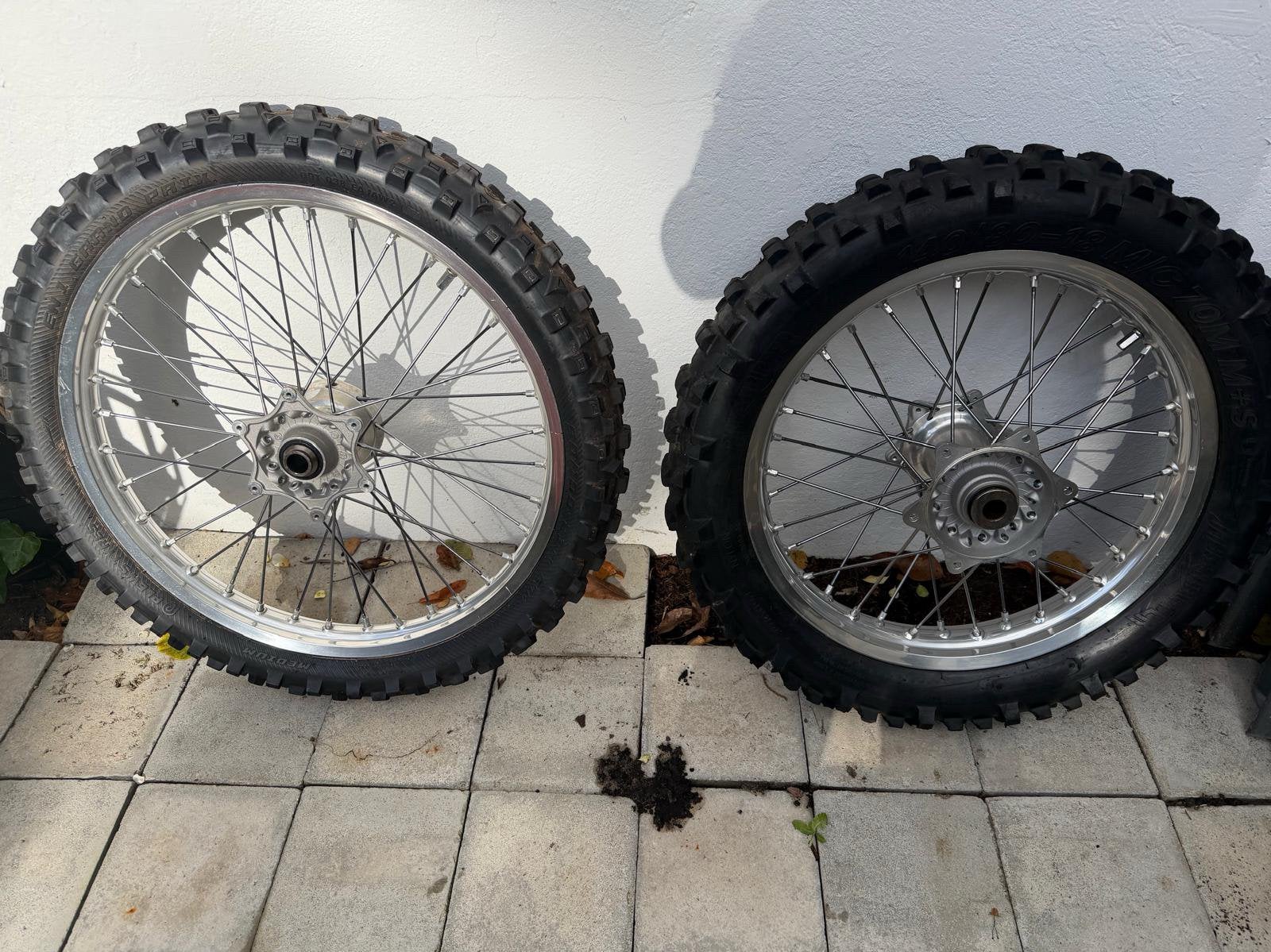 GasGas KTM Husqvarna wielen 2024 6 uur gebruikt! Bib mousse, Ophalen, Gebruikt