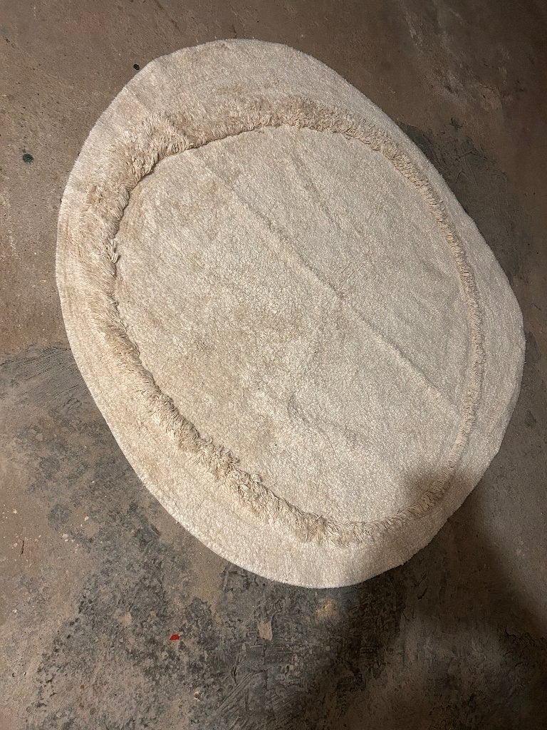 Tapijtje, Huis en Inrichting, Ophalen, Rond, Zo goed als nieuw, 100 tot 150 cm
