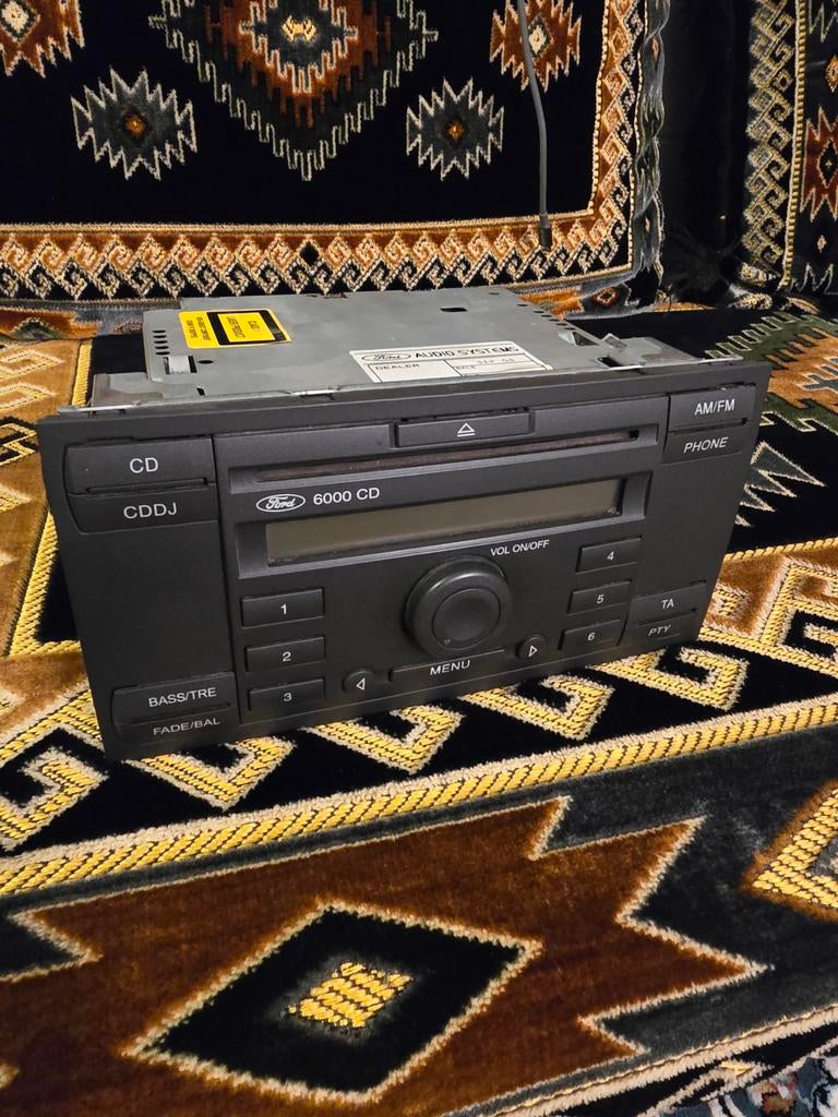 Originele ford cmax radio/cd speler te koop, Auto diversen, Autoradio's, Ophalen of Verzenden, Zo goed als nieuw