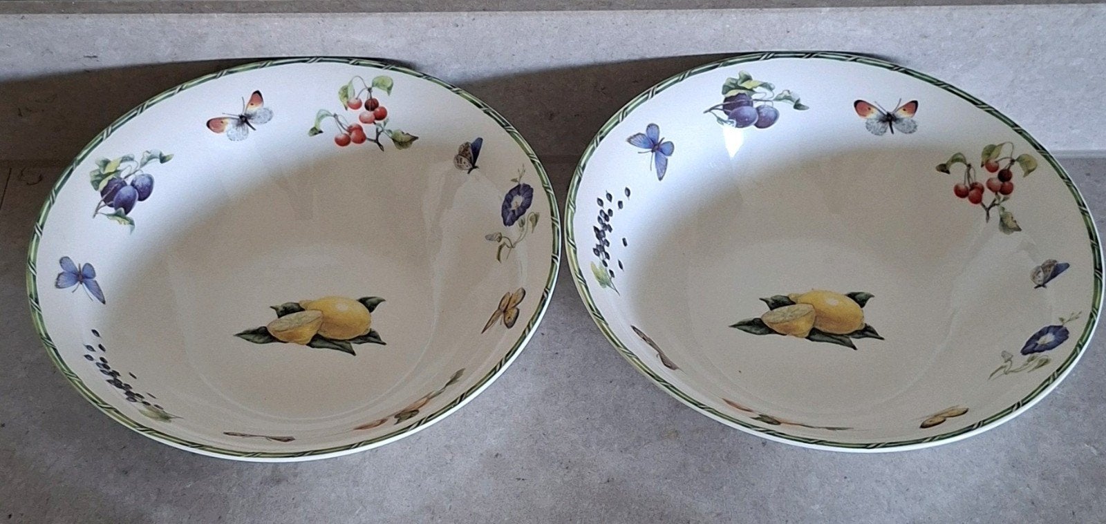 Janneke Brinkman (JBS) schalen - Fruit & Flowers, Ophalen of Verzenden, Overige stijlen, Porselein, Schaal of Schalen