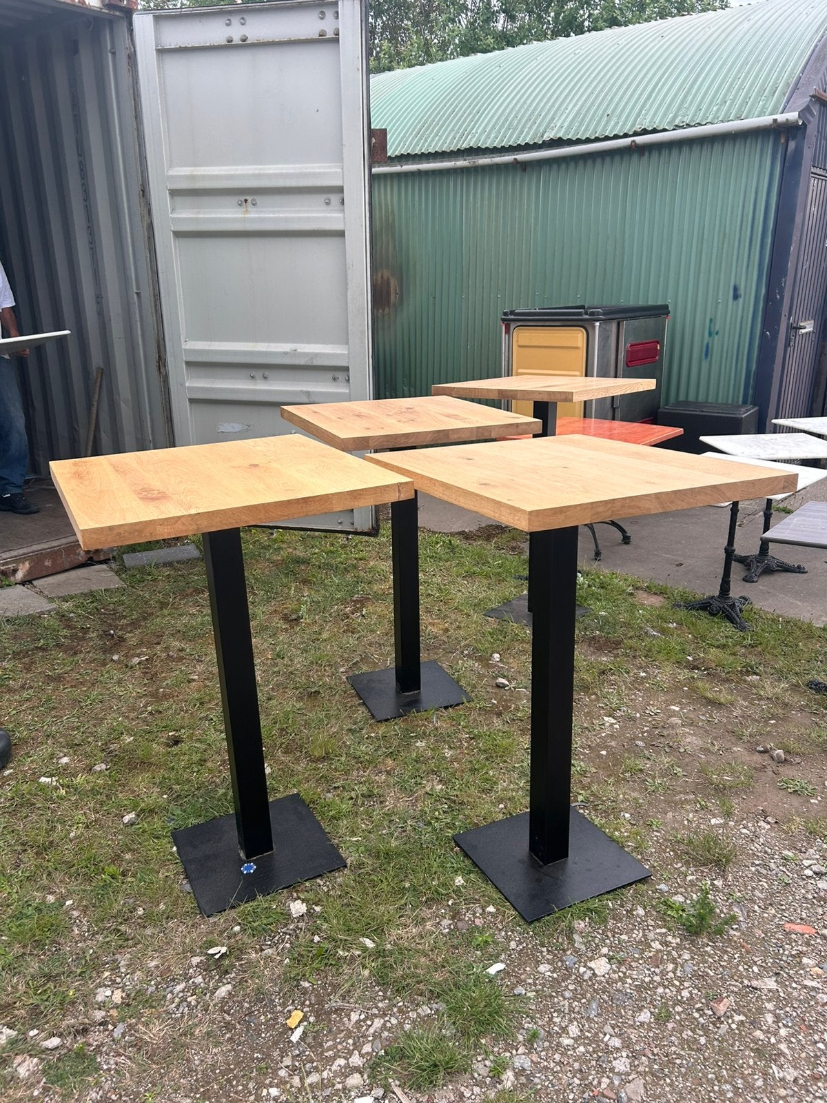 4 nieuwe houten statafel / statafels met ijzeren onderframe!, Ophalen of Verzenden, Zo goed als nieuw