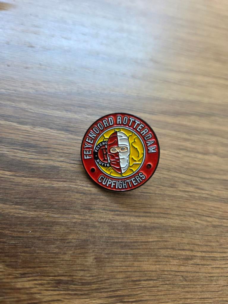 Feyenoord pin 13, Verzamelen, Ophalen of Verzenden, Sport