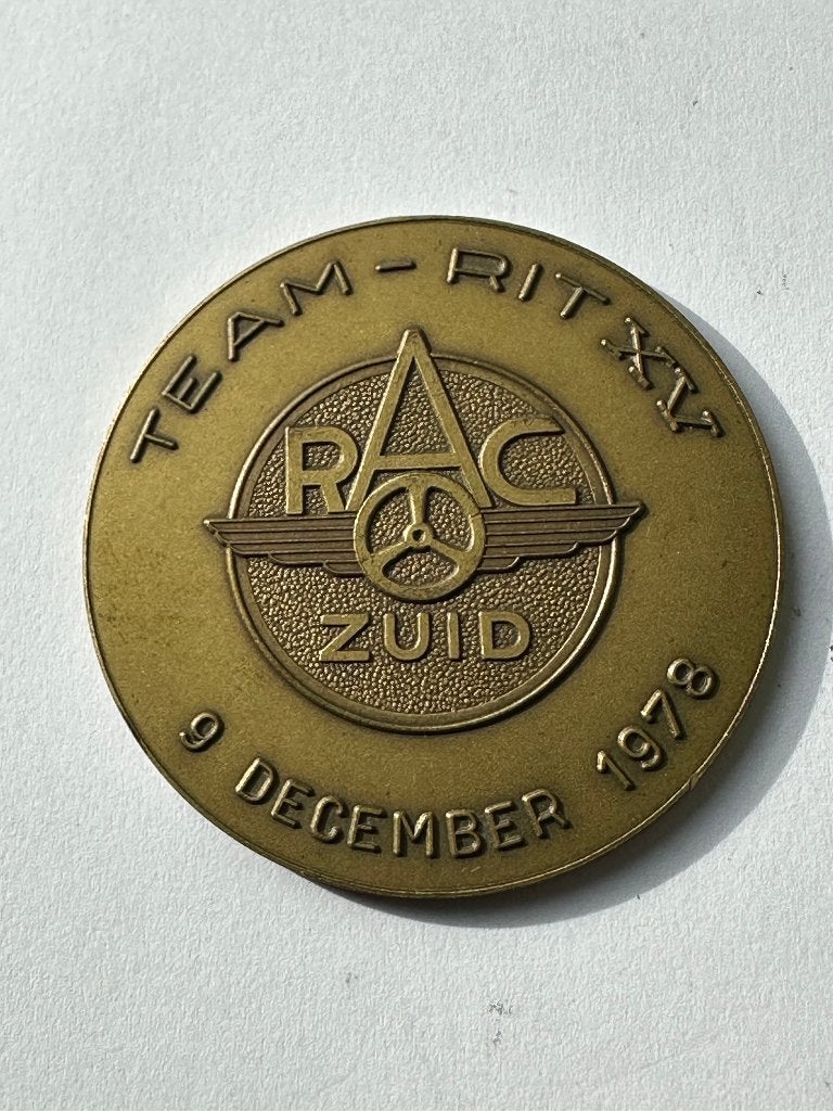 Mooie RAC Zuid Team-rit 1978 badge. Voor Uw oldtimer., Verzamelen, Ophalen of Verzenden, Gebruikt, Overige typen